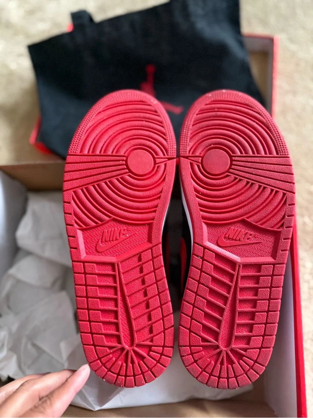 Women’s Air Jordan 1 Retro High OG Black/Red – Size 10 – Original Box
